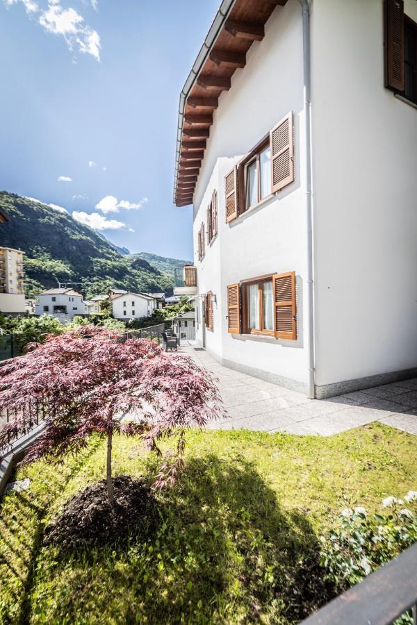 Aparthotel La Casa Sul Fiume Chiavenna Exterior foto